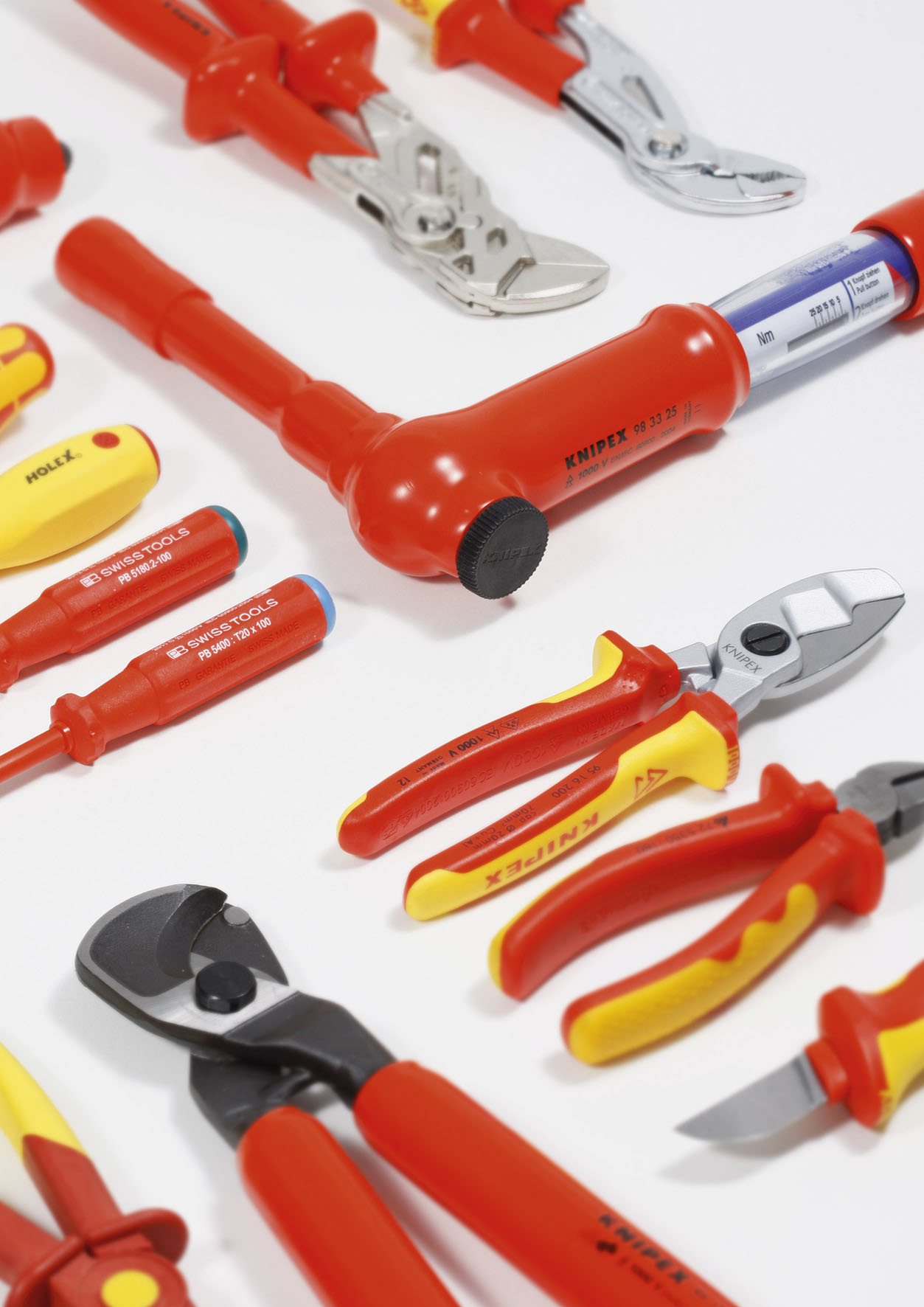 Hoffmann il catalogo 43 amplia la gamma VDE Mondopratico.it